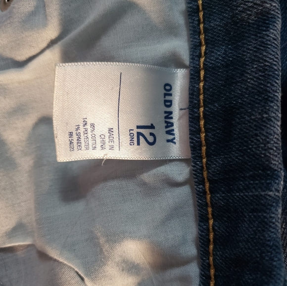 Old navy ladies Flirt jeans. 12 long - Picture 3 of 4